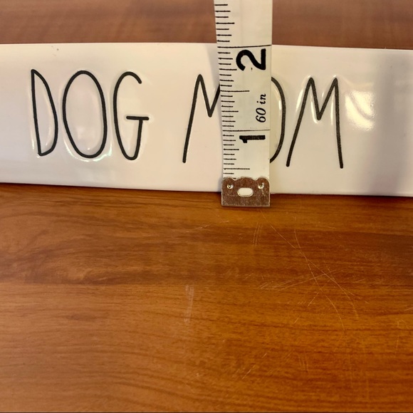 NEW Rae Dunn Ceramic DOG MOM Plaque - Picture 5 of 5